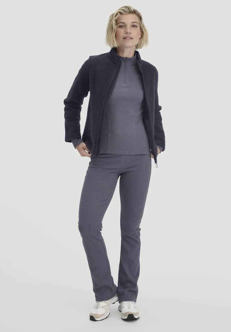 hessnatur Longsleeve Fitted BETTER RECYCLING aus Bio-Baumwolle von schieferblau Clearance