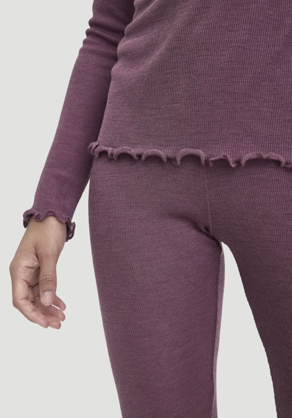 hessnatur Longsleeve mit Rollkragen WARM TOUCH aus Bio-Merinowolle und TENCEL™ Lyocell von brombeere Best