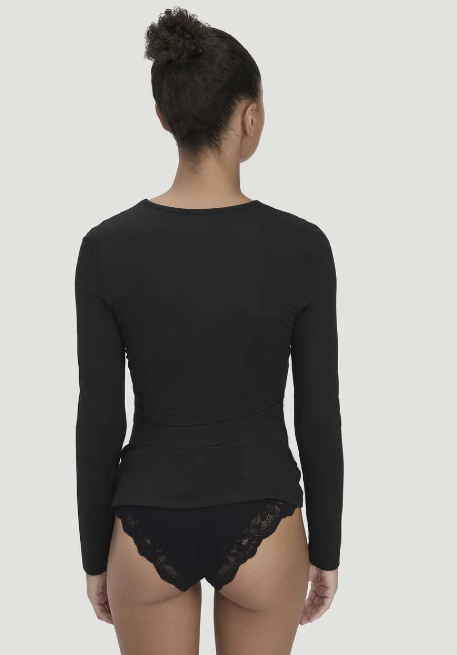 hessnatur Longsleeve PURE FLOW aus TENCEL™ Modal von schwarz Outlet