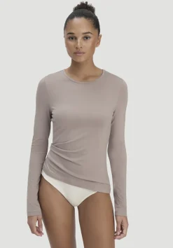hessnatur Longsleeve PURE FLOW aus TENCEL™ Modal von mandelbraun New