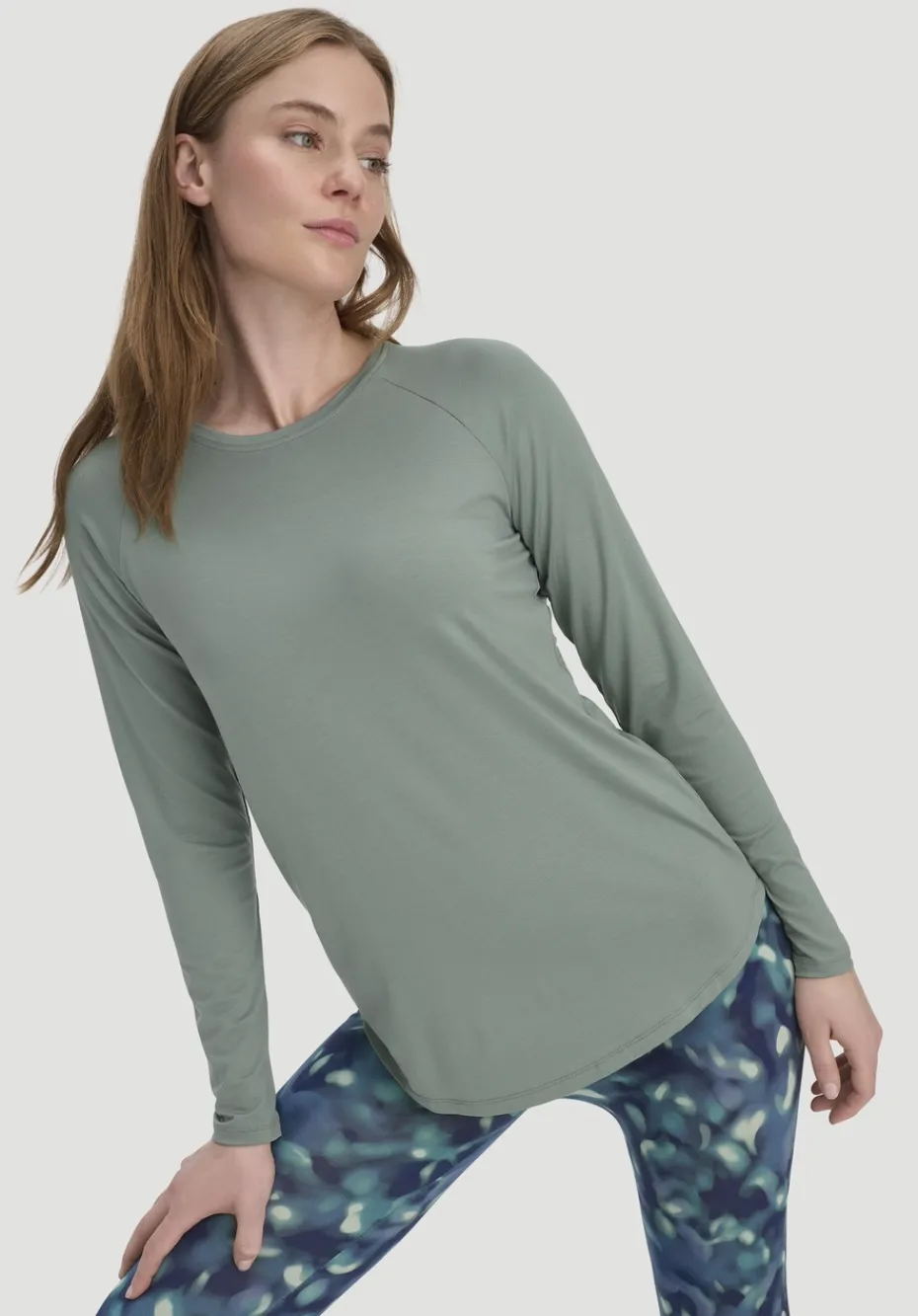 hessnatur Longsleeve Regular ACTIVE COMFORT aus TENCEL™ Lyocell von mattgrün Clearance