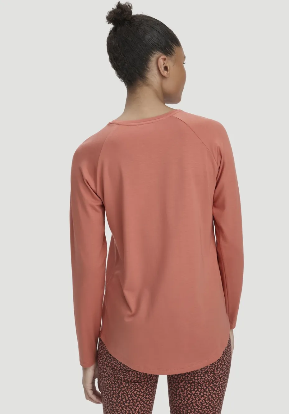 hessnatur Longsleeve Regular ACTIVE COMFORT aus TENCEL™ Lyocell von pfirsichrot Sale