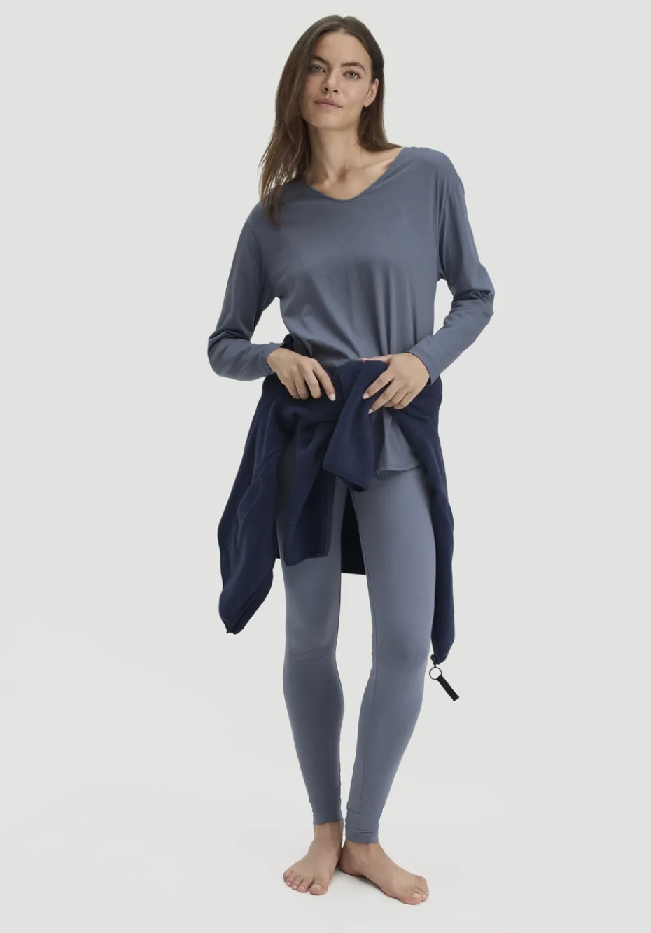 hessnatur Longsleeve Relaxed ACTIVE LIGHT aus reiner Bio-Baumwolle von schieferblau Online