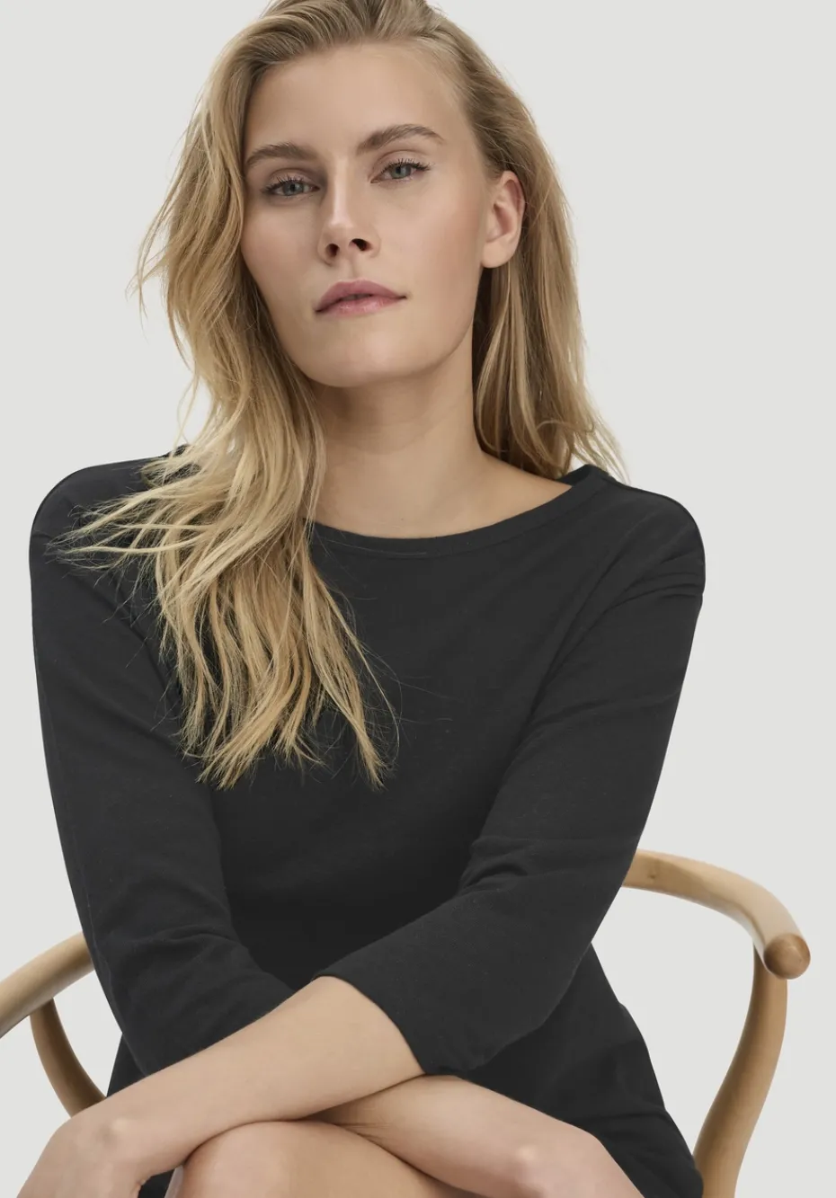 hessnatur Longsleeve Relaxed aus Leinen mit reiner Bio-Baumwolle von schwarz Clearance