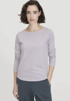 hessnatur Longsleeve Relaxed aus reiner Bio-Baumwolle von pastell lavendel New