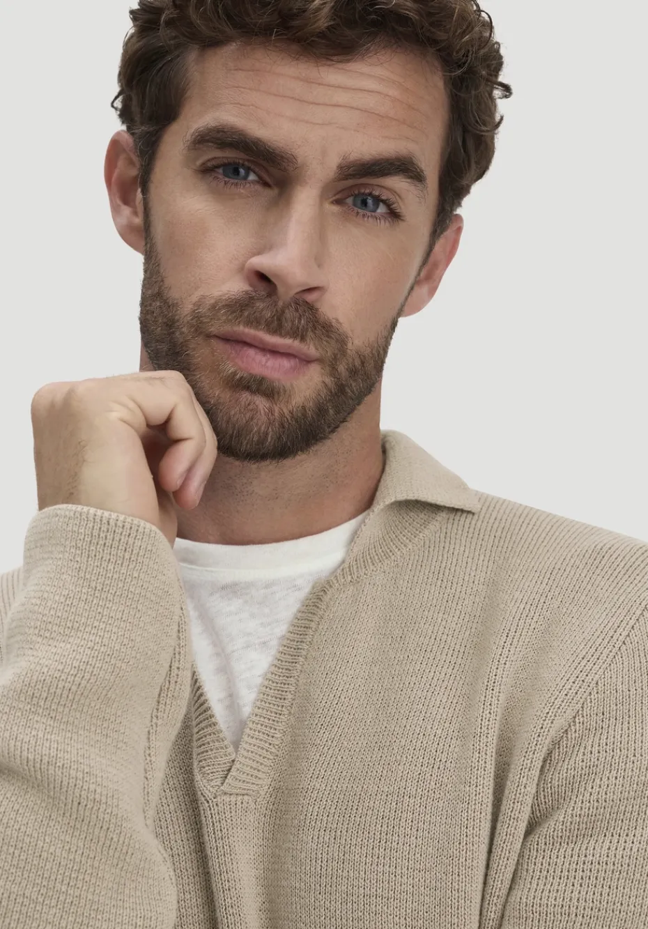 hessnatur Milano Strick Polo Regular aus Leinen mit Bio-Baumwolle und LENZING™ ECOVERO™ Viskose von taupe Clearance
