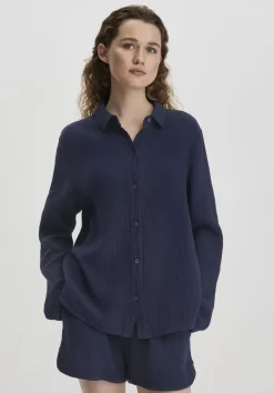 hessnatur Musselin Hemd Oversize PURE COMFORT aus reiner Bio-Baumwolle von dunkelblau Hot