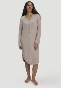 hessnatur Musselin Nachthemd Relaxed PURE COMFORT aus reiner Bio Baumwolle von mandelbraun Clearance