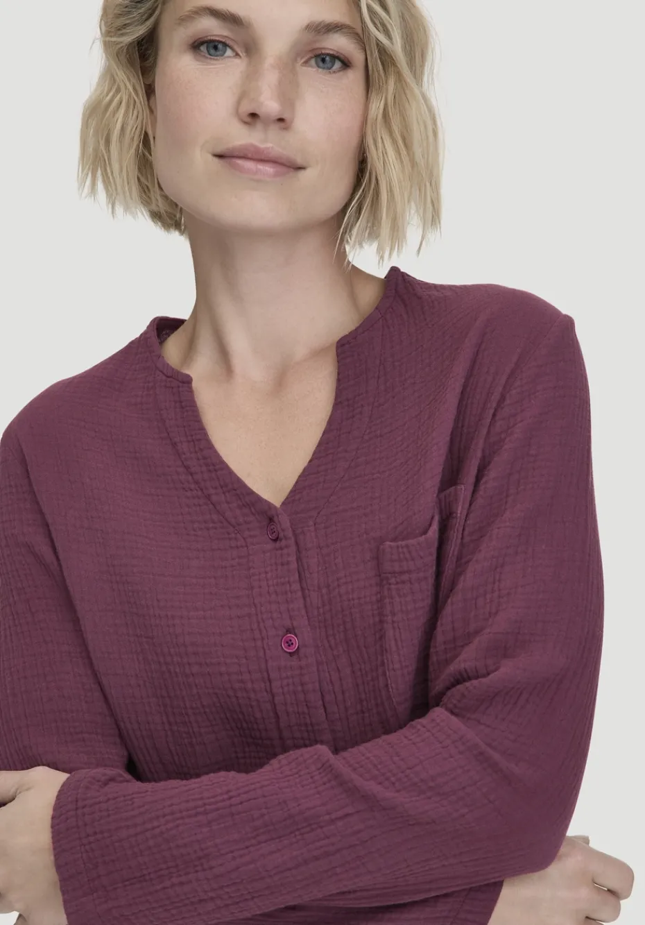 hessnatur Musselin Nachthemd Relaxed PURE COMFORT aus reiner Bio Baumwolle von brombeere Outlet