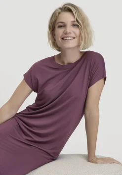 hessnatur Nachthemd PURE FLOW aus TENCEL™ Modal von brombeere Hot