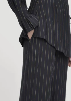 hessnatur Nadelstreifenhose Wide Leg Relaxed aus reiner LENZING™ ECOVERO™ Viskose von marine Hot