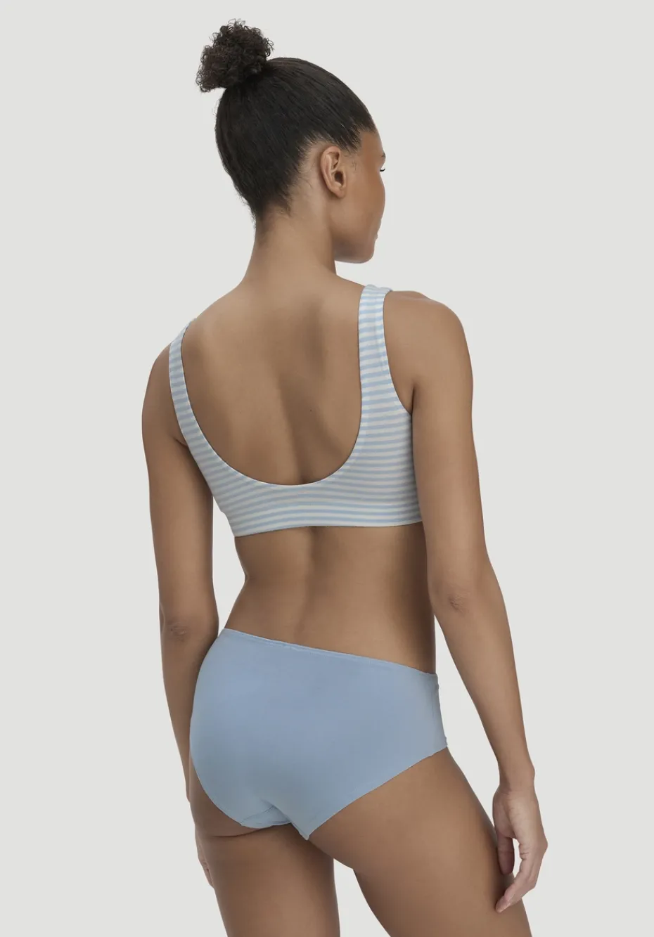 hessnatur Panty Regular Cut im 3er-Pack COTTON FEEL aus Bio-Baumwolle von himmelblau Clearance