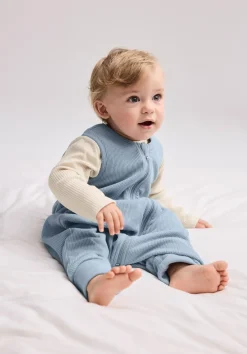 hessnatur Piqué Schlafsack aus reiner Bio-Baumwolle von helles jeansblau