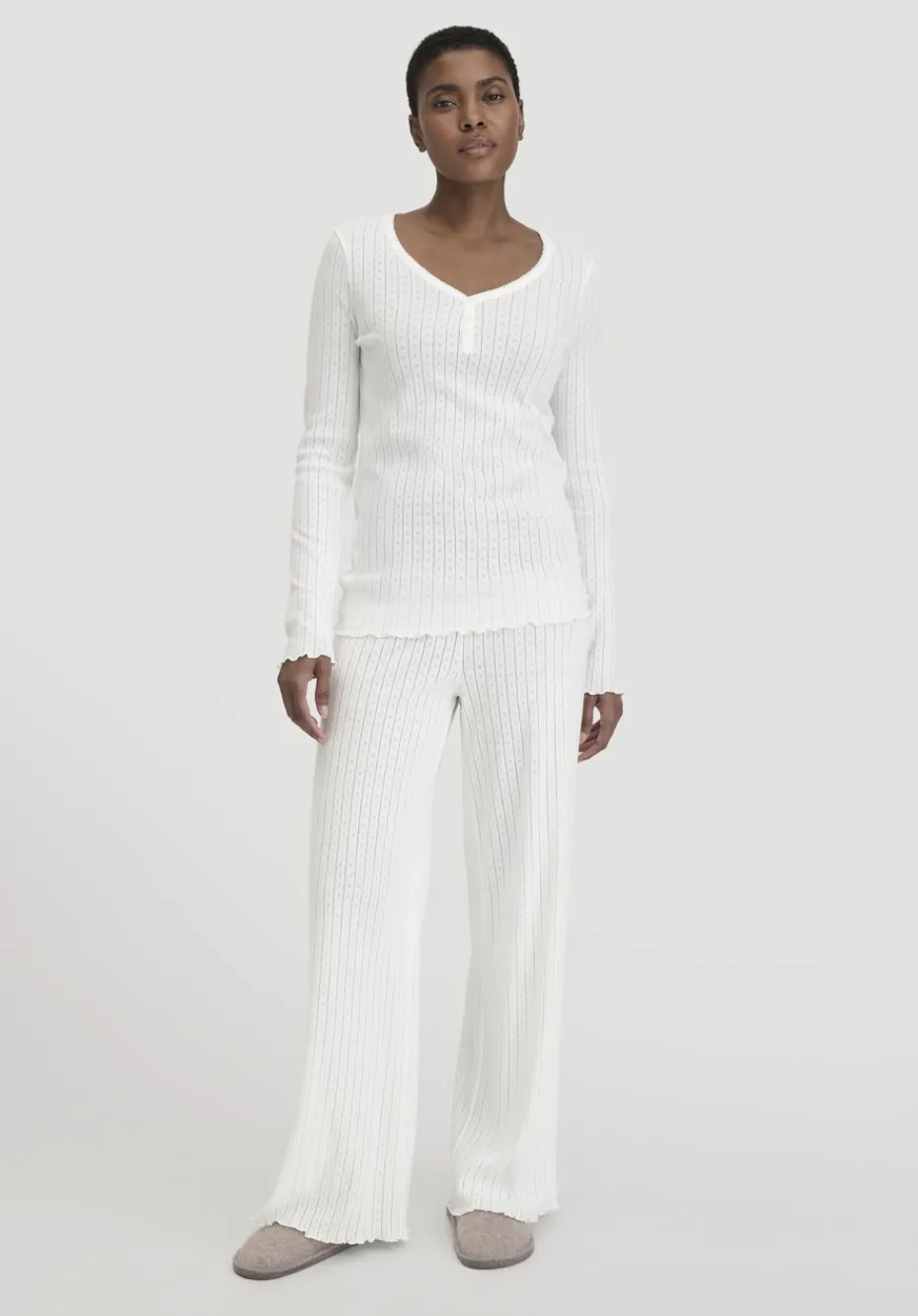 hessnatur Pointelle Schlafhose Relaxed PURE COTTON aus reiner Bio-Baumwolle von naturweiss Sale