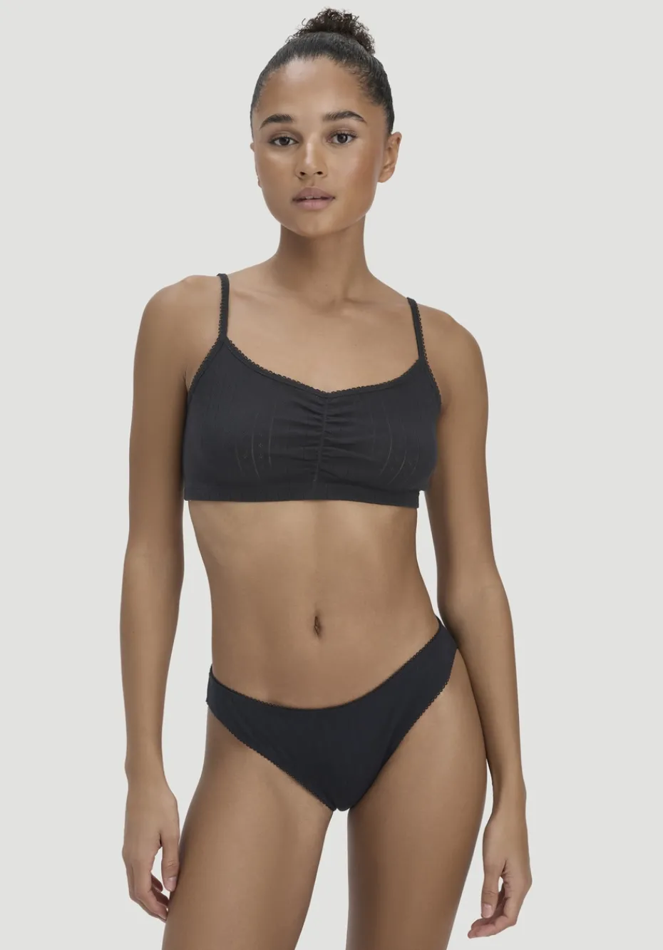 hessnatur Pointelle Slip Regular Cut PURE COTTON aus reiner Bio-Baumwolle von schwarz Discount