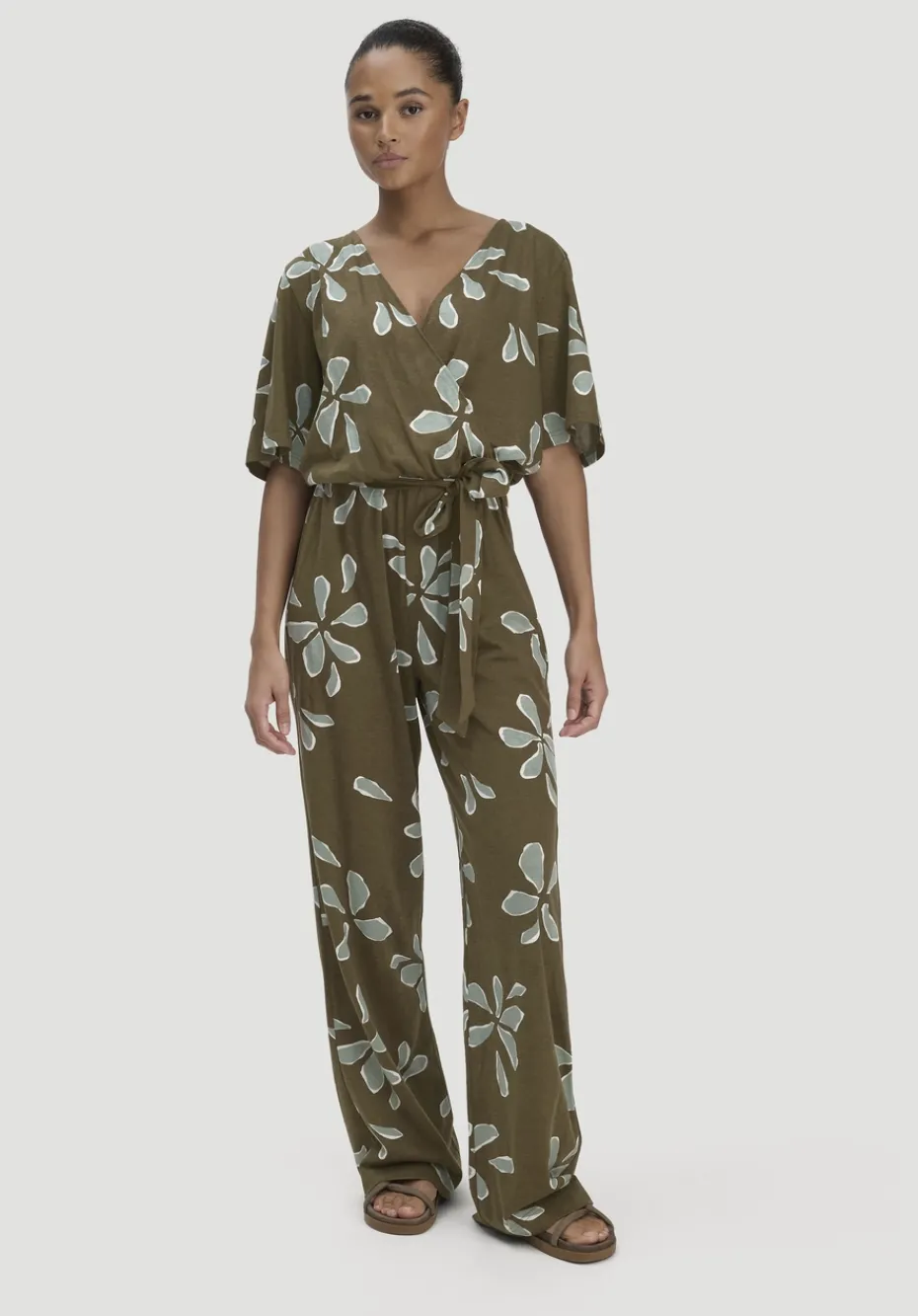 hessnatur Print Jersey Overall Relaxed aus reiner Bio-Baumwolle von goldoliv Outlet