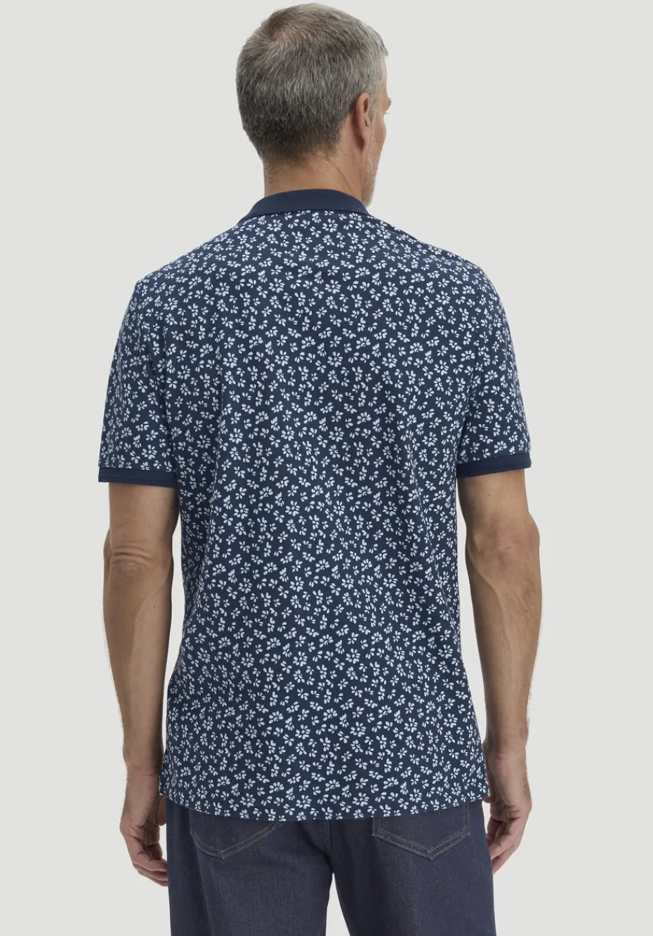 hessnatur Print Piqué Polo Relaxed aus reiner Bio-Baumwolle von nachtblau New