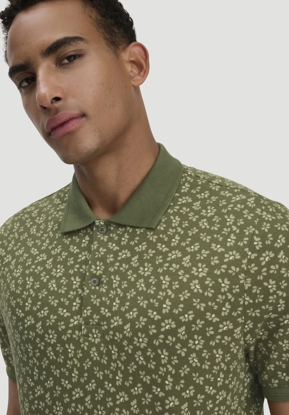 hessnatur Print Piqué Polo Relaxed aus reiner Bio-Baumwolle von seetang New