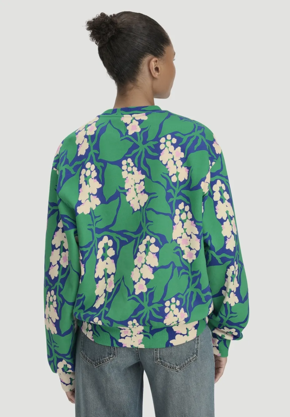 hessnatur Print Sweatshirt Oversize LIV LEE aus reiner Bio-Baumwolle von seegrün Sale