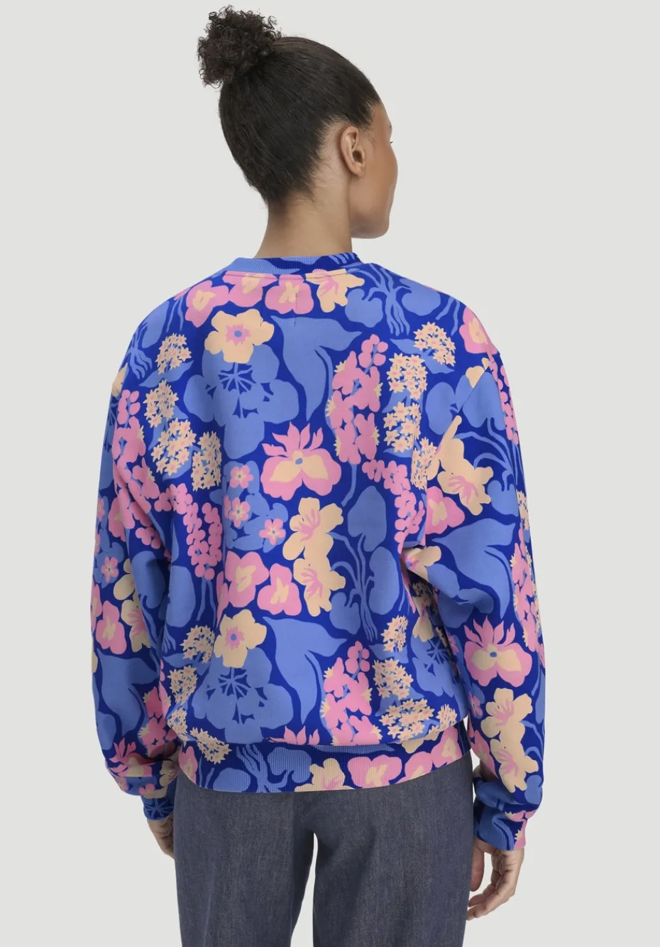 hessnatur Print Sweatshirt Oversize LIV LEE aus reiner Bio-Baumwolle von kornblume Clearance
