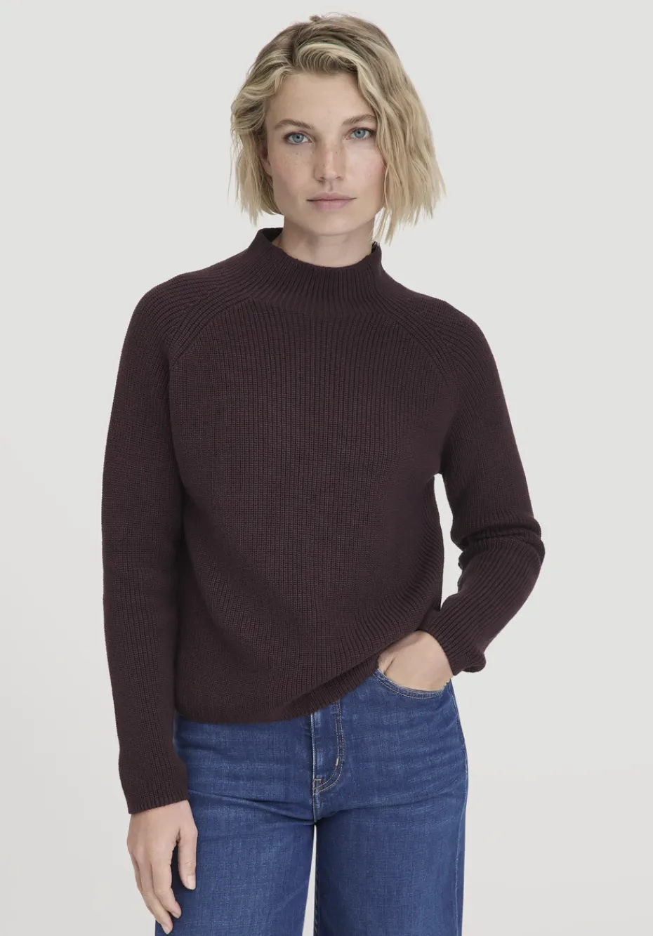 hessnatur Pullover Relaxed aus reiner Bio-Baumwolle von schwarzbeere Hot