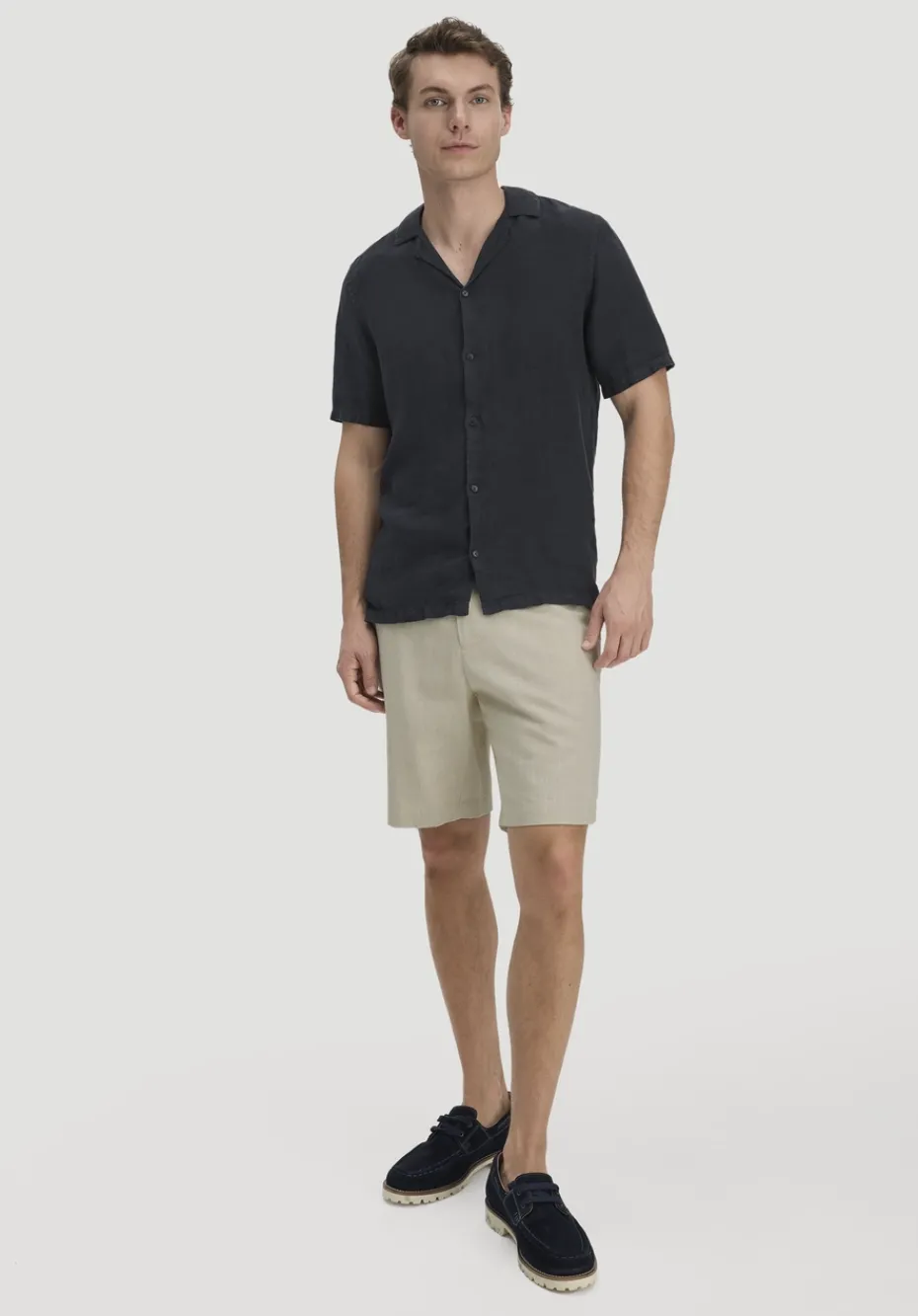 hessnatur Resort Hemd Kurzarm Regular aus reinem Leinen von marine Outlet