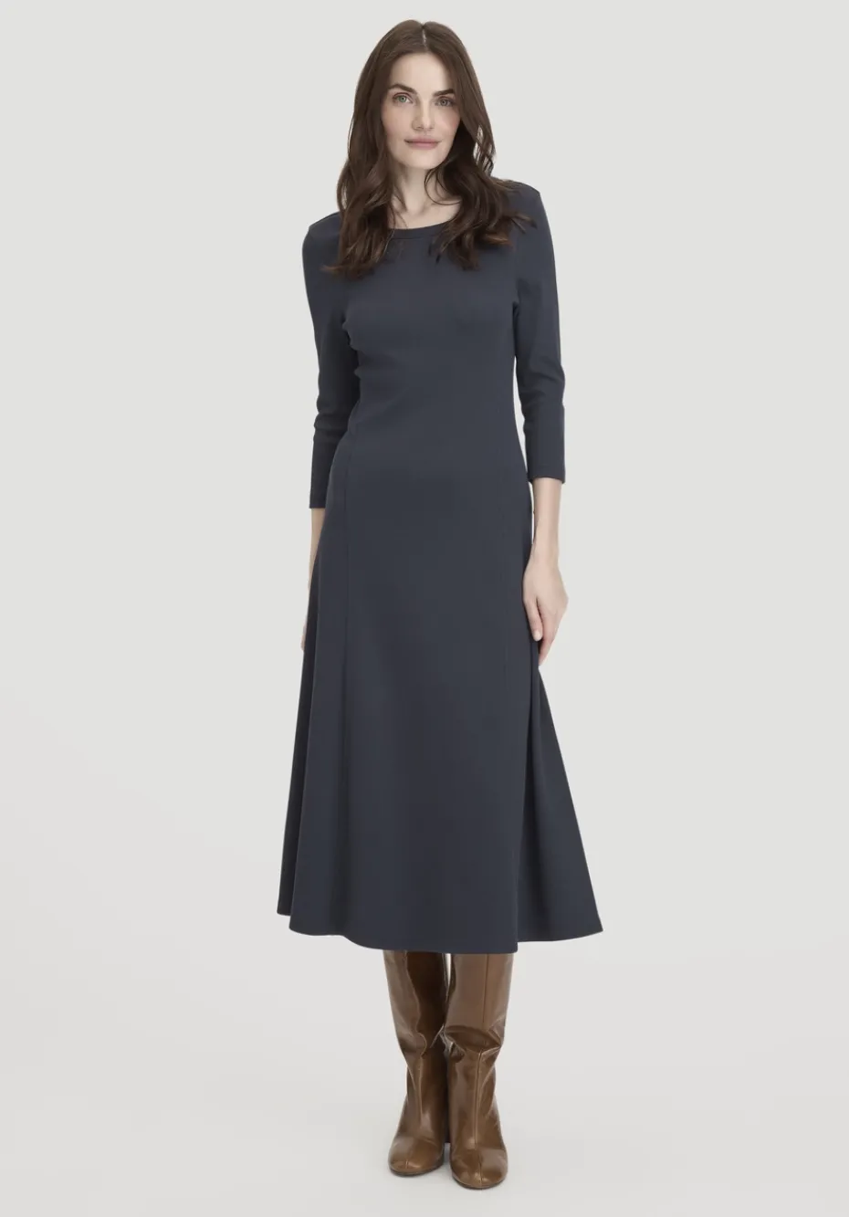 hessnatur Rib Kleid Midi Slim aus Bio-Baumwolle von marine Online