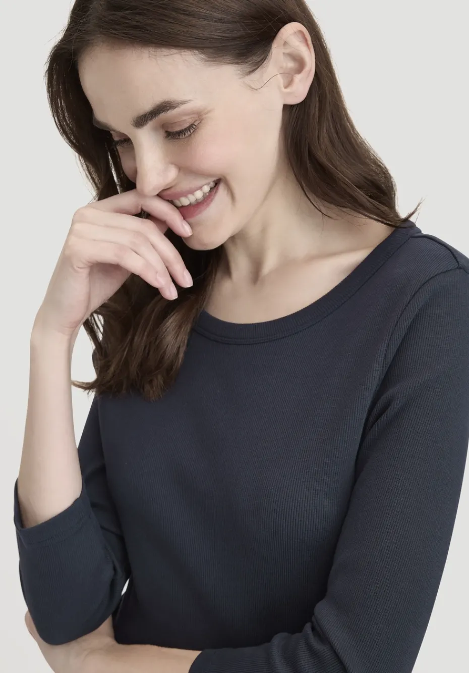 hessnatur Rib Kleid Midi Slim aus Bio-Baumwolle von marine Online