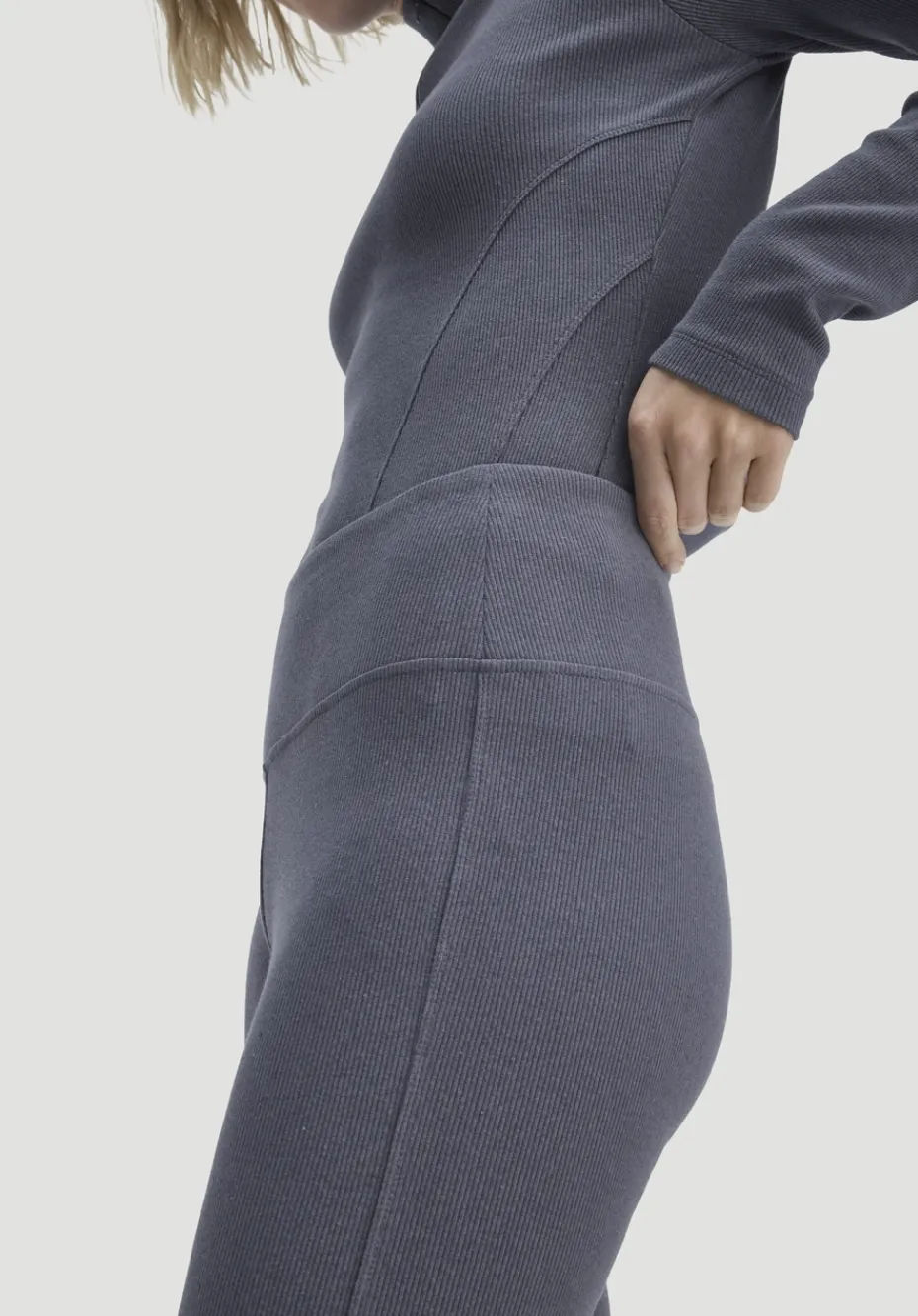 hessnatur Rib Leggings High Waist BETTER RECYCLING aus Bio-Baumwolle von schieferblau Sale