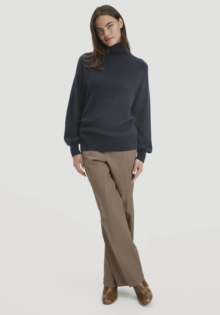 hessnatur Rollkragen Pullover Relaxed BETTER RECYCLING aus reinem Cashmere von marine Discount