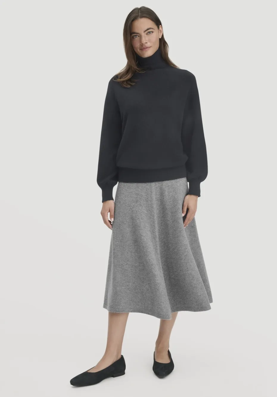hessnatur Rollkragen Pullover Relaxed BETTER RECYCLING aus reinem Cashmere von schwarz Outlet