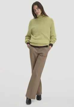 hessnatur Rollkragen Pullover Relaxed BETTER RECYCLING aus reinem Cashmere von helles moos New