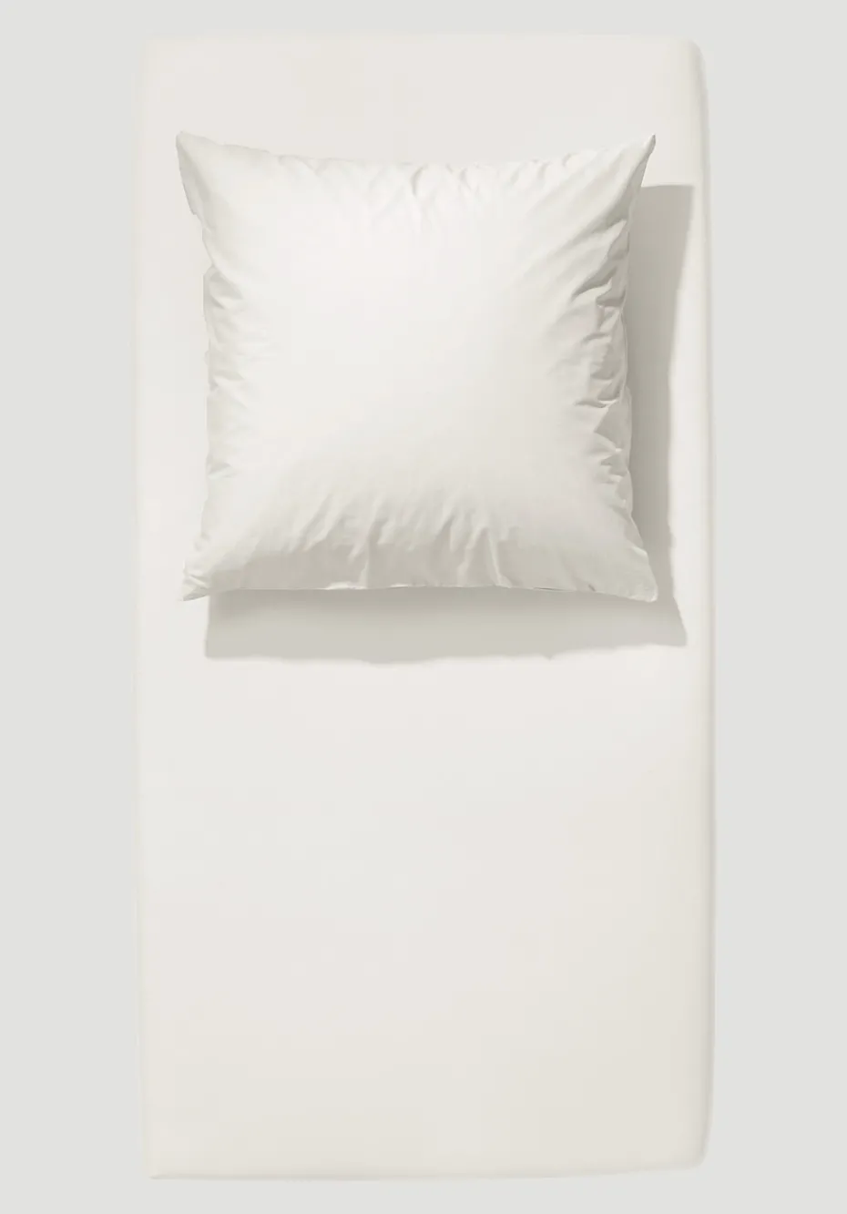 hessnatur Satin Spannbettlaken aus reiner Bio-Baumwolle von naturweiss Best