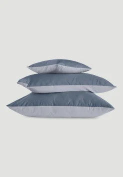 hessnatur Satin Wende-Kissenbezug aus reiner Bio-Baumwolle von stahlblau Hot