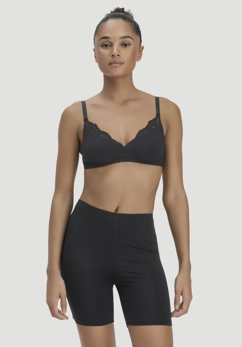 hessnatur Shorts High Waist PURE FLOW aus TENCEL™ Modal von schwarz Clearance