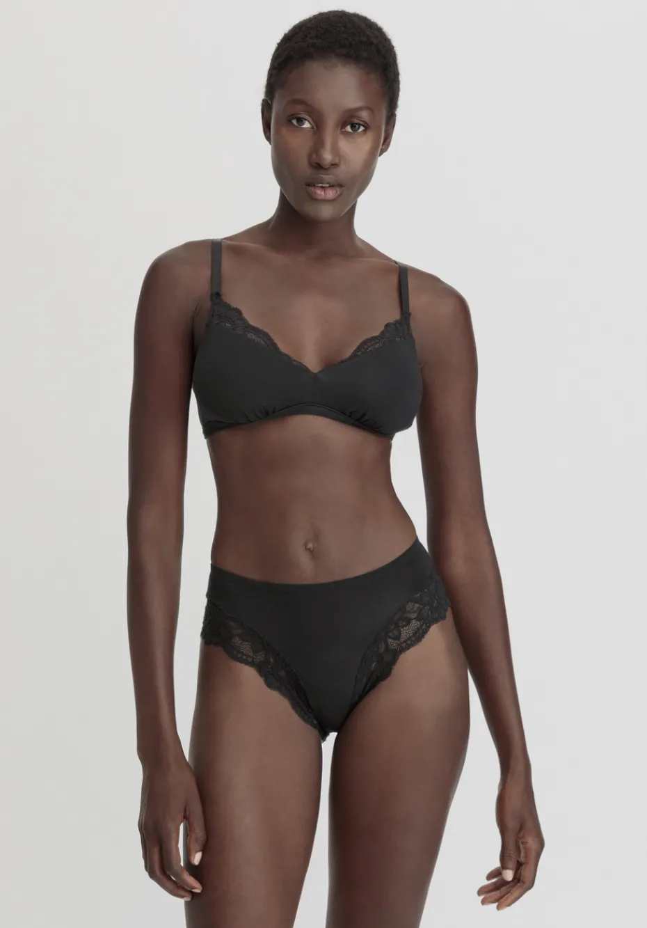 hessnatur Soft BH PURE SENSE LACE aus TENCEL™ Modal von schwarz Clearance