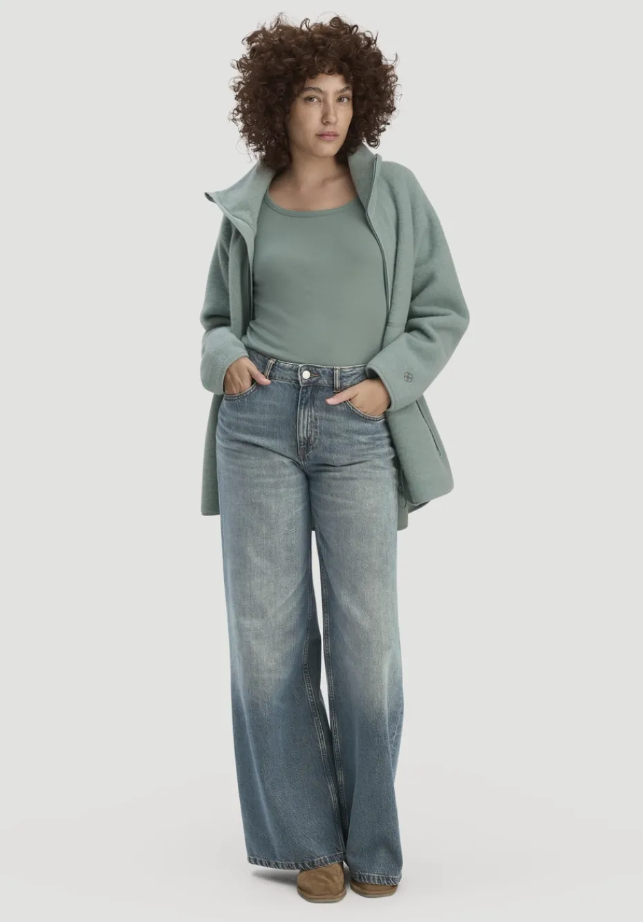 hessnatur Softrib Longsleeve Fitted aus Bio-Baumwolle und TENCEL™ Modal von mattgrün Outlet