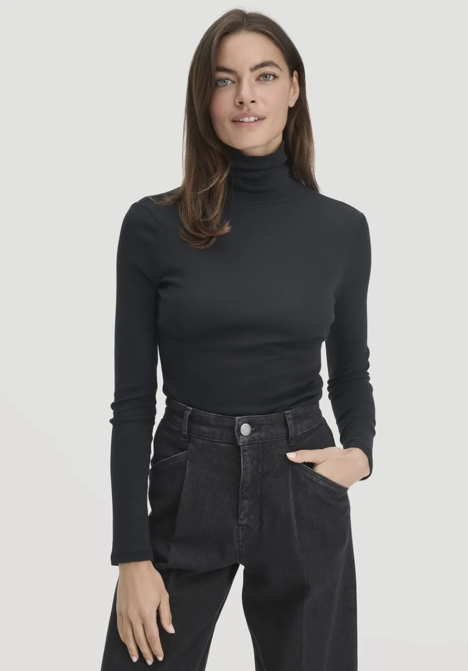 hessnatur Softrib Longsleeve Fitted aus Bio-Baumwolle und TENCEL™ Modal von schwarz Sale