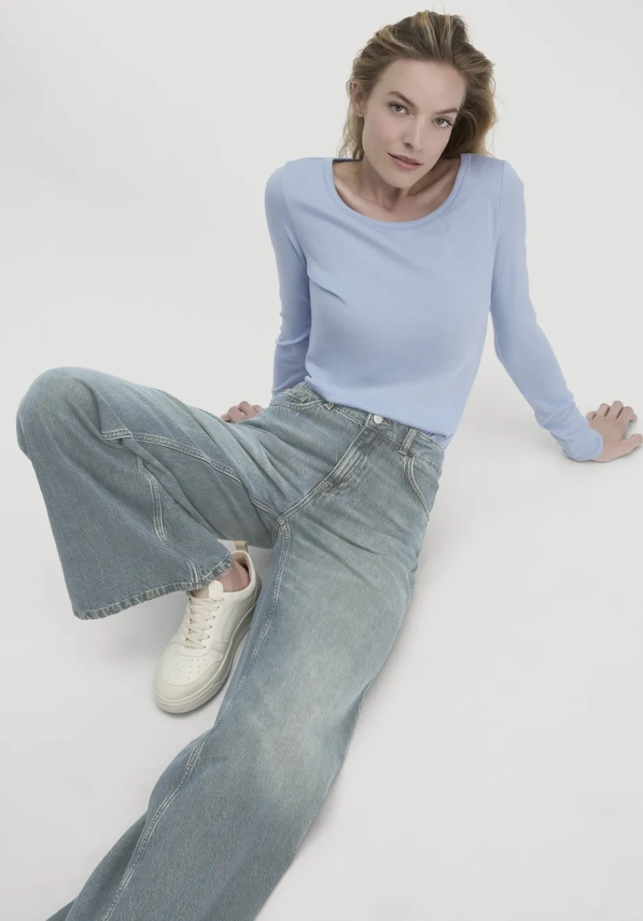 hessnatur Softrib Longsleeve Fitted aus Bio-Baumwolle und TENCEL™ Modal von himmelblau Discount