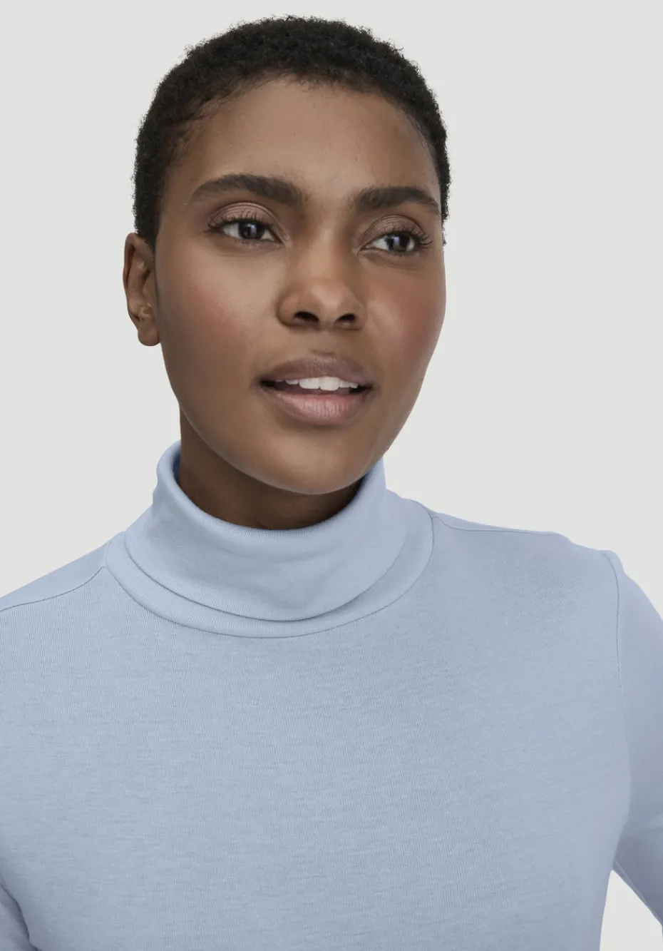 hessnatur Softrib Longsleeve Fitted aus Bio-Baumwolle und TENCEL™ Modal von himmelblau Online