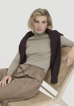 hessnatur Softrib Longsleeve Fitted aus Bio-Baumwolle und TENCEL™ Modal von taupe New