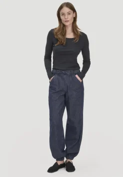 hessnatur Softrib Longsleeve Fitted aus Bio-Baumwolle und TENCEL™ Modal von schwarz Best