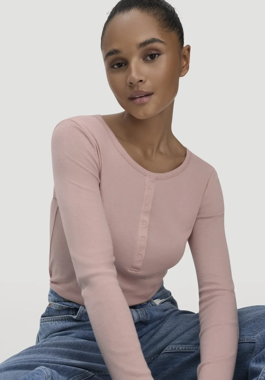 hessnatur Softrib Longsleeve Henley Fitted aus Bio-Baumwolle und Tencel™ Modal von rosé Discount