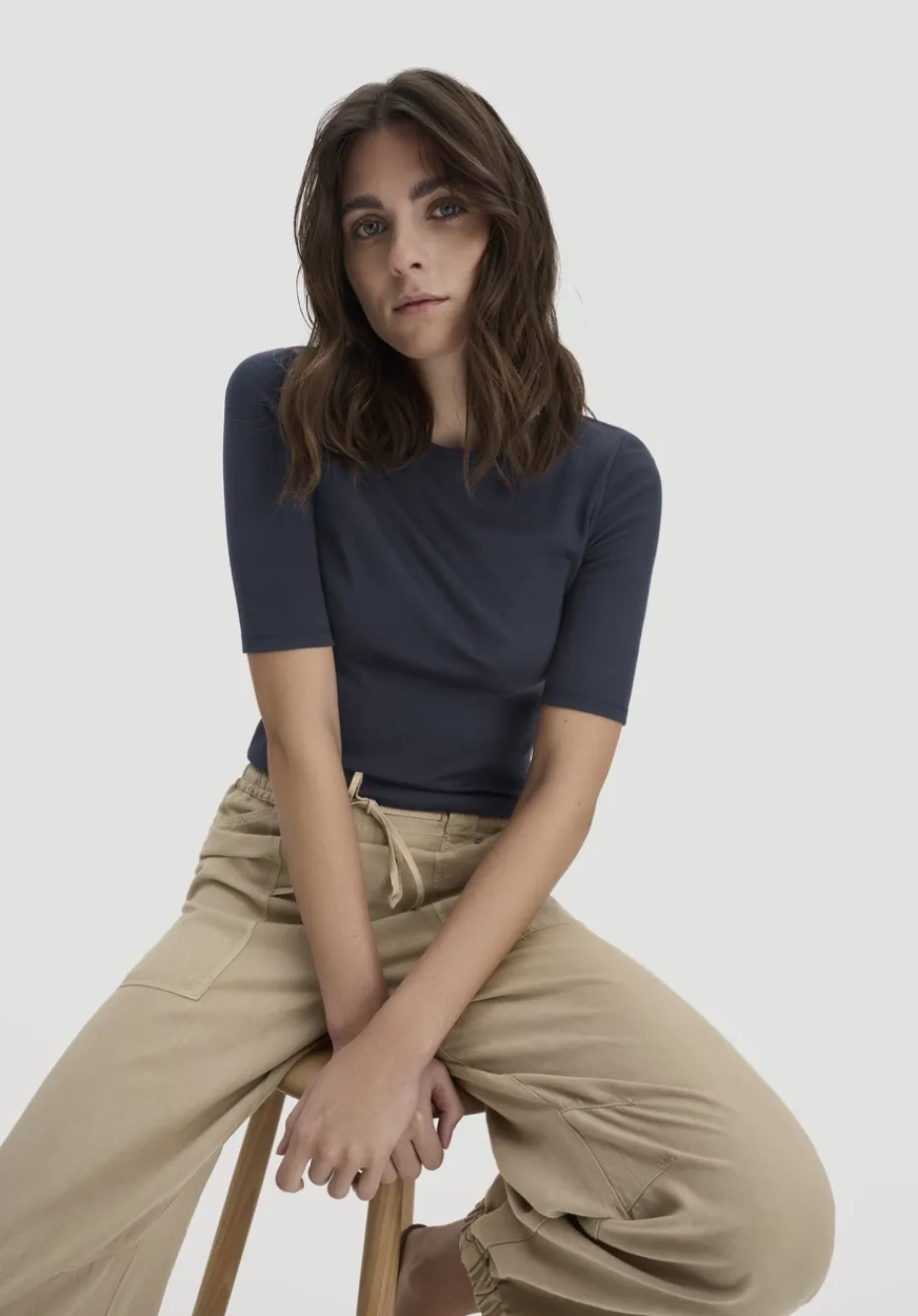 hessnatur Softrib T-Shirt Fitted aus Bio-Baumwolle und TENCEL™ Modal von marine Sale