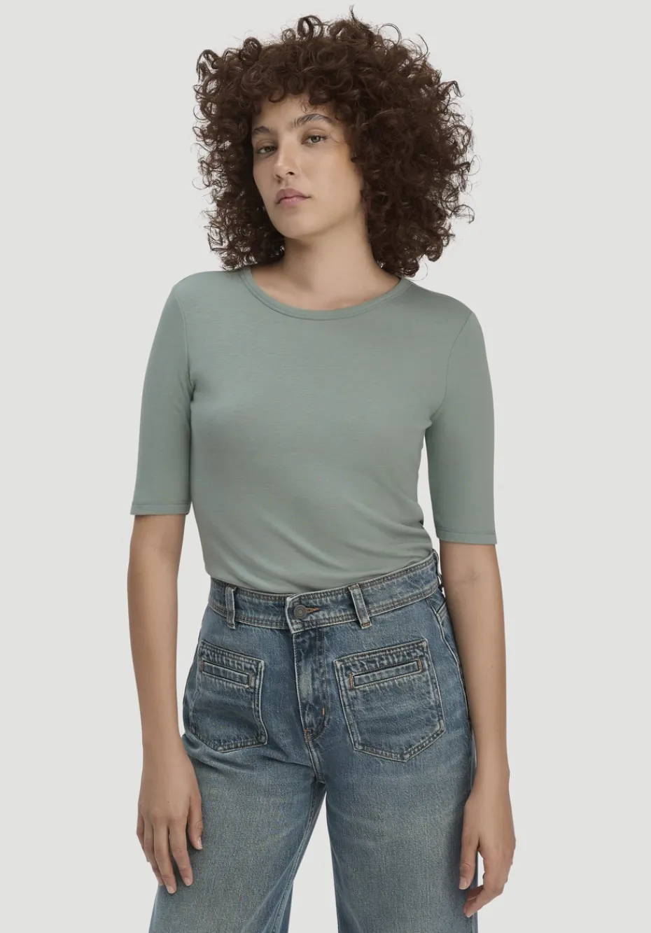 hessnatur Softrib T-Shirt Fitted aus Bio-Baumwolle und TENCEL™ Modal von mattgrün Online