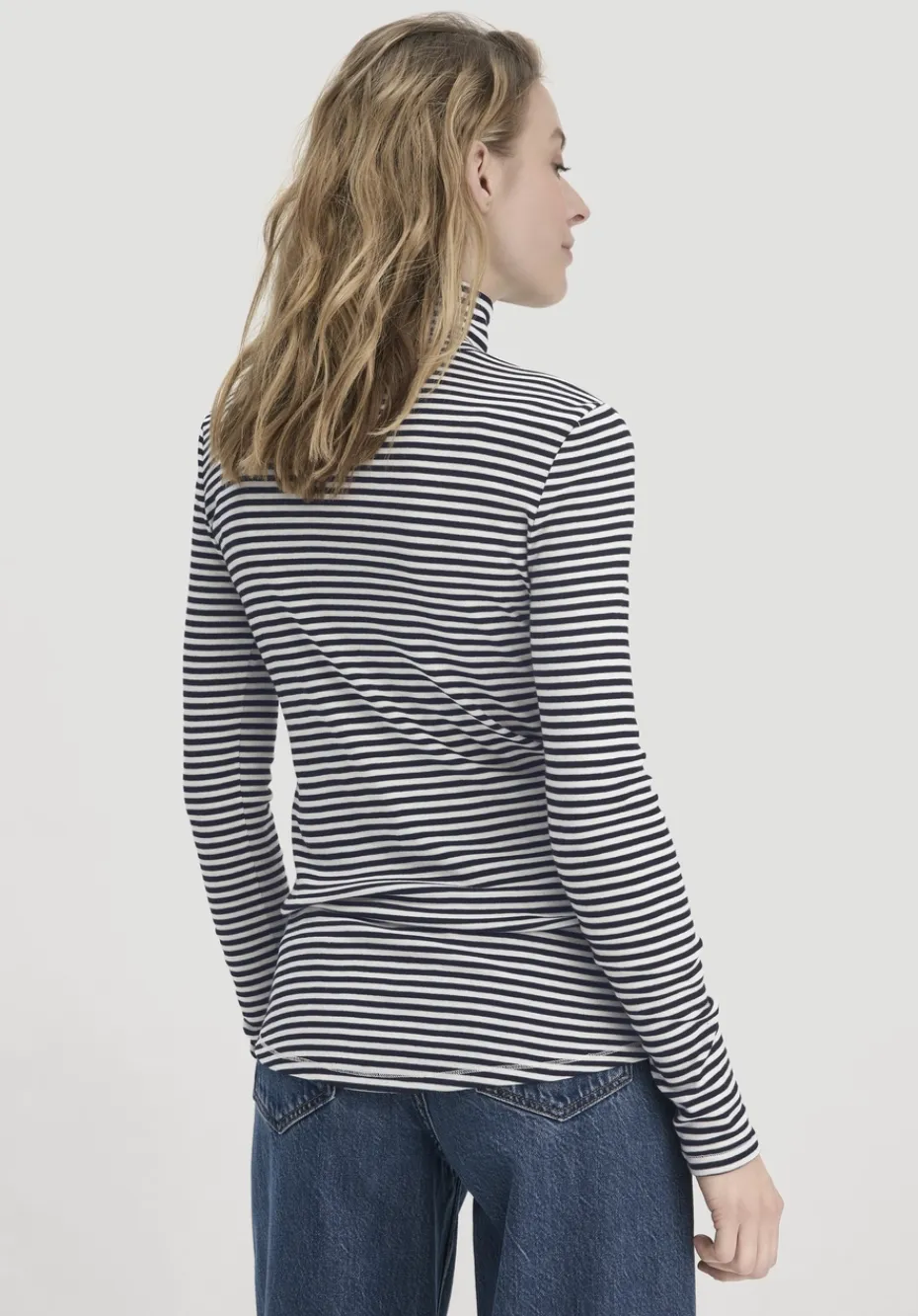 hessnatur Streifen Softrib Longsleeve Fitted aus Bio-Baumwolle und Modal von naturweiss Best