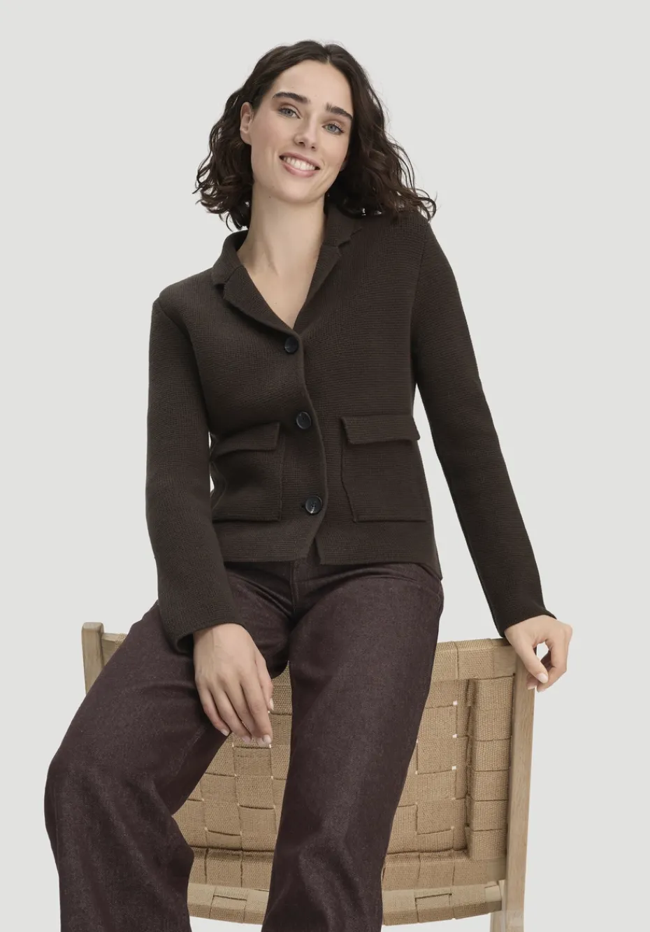 hessnatur Strick Blazer Regular aus Bio-Baumwolle mit Merinowolle von kakao braun Clearance