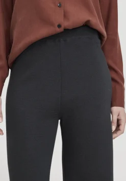 hessnatur Strick Hose Relaxed aus Bio-Merinowolle und Bio-Baumwolle von schwarz Hot