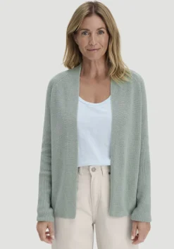 hessnatur Strick Jacke Regular aus reiner Bio-Baumwolle von mattgrün Best