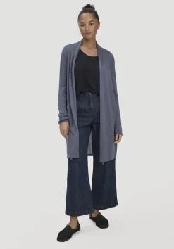 hessnatur Strick Jacke Regular aus TENCEL™ Lyocell und Bio-Baumwolle von schieferblau Sale